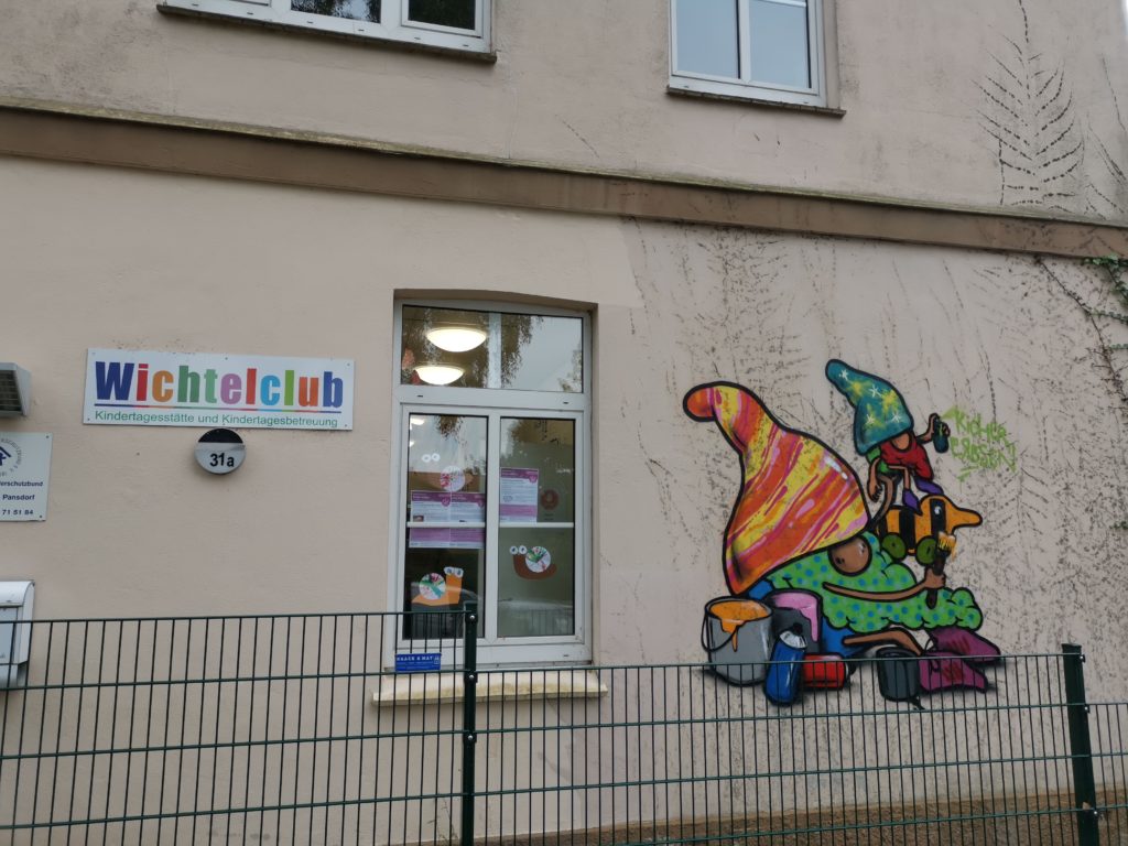Graffiti-Aktion "Wichtelclub Pansdorf" IMG 20211005 102934 1024x768