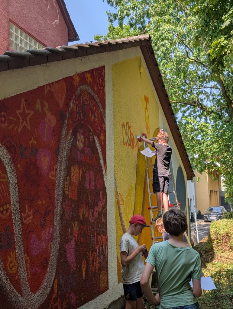 Urban Art Workshop Demokratie PXL 20260730 091211540 771x1024